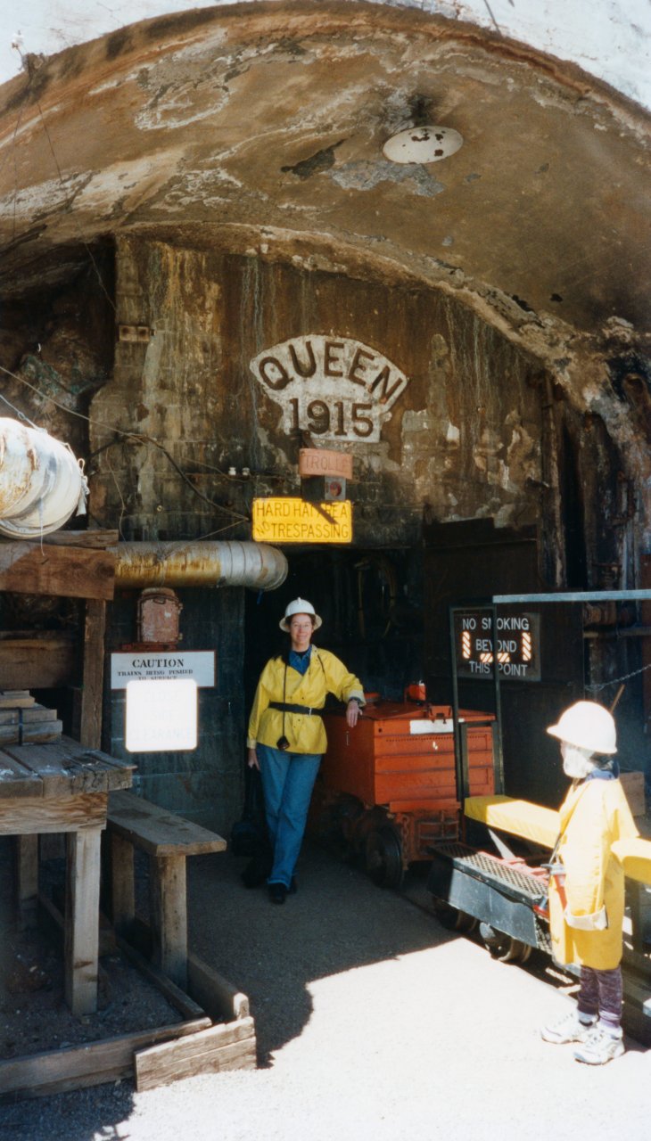 AandM visit to mine outside of Bisbee Dec 2001 2